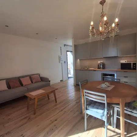 Evasions-derobade, Centre-ville, Gare Lägenhet *